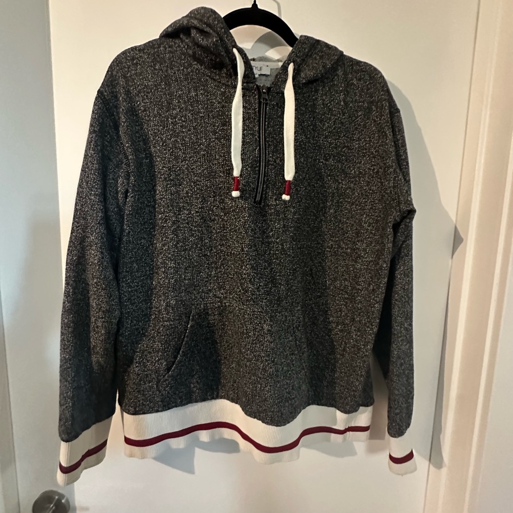 5/$25 Zip-Up Hoodie M NWOT